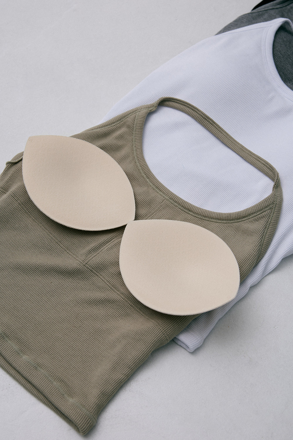 一見鍾情羅紋繞脖BraTop<br>Elegant Rib Halter U-Neck Bratop