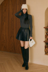 百褶皮革短裙<br>Faux Leather Pleated Skirt