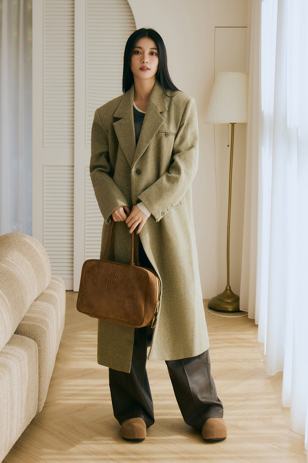 排釦羊毛大衣<br>Long Wool Coat