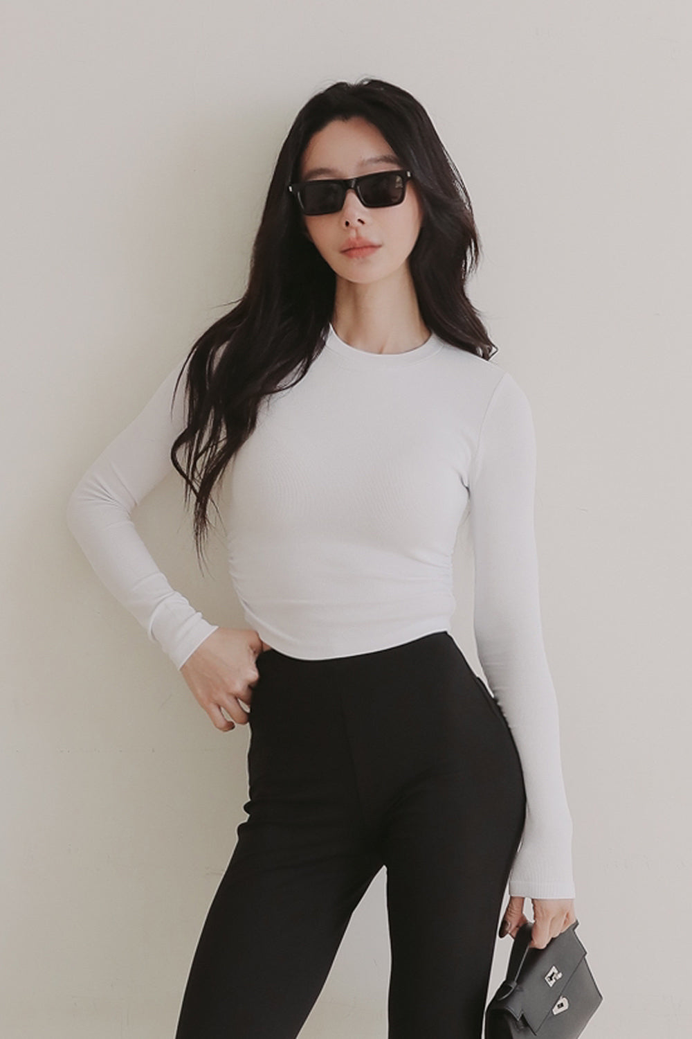 一見鍾情羅紋側抓皺長袖上衣<br>Elegant Rib Knit Long Sleeve Crop Top