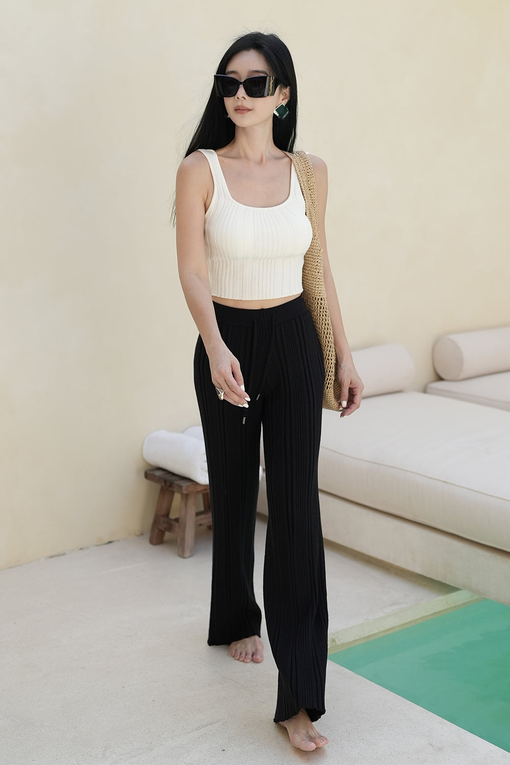 坑條針織抽繩長褲<br>WIDE RIBBED KNIT PANTS