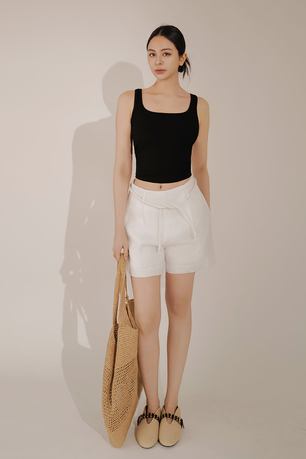 【預購】亞麻短褲（附腰帶）<br>Linen Shorts with Tie Belt