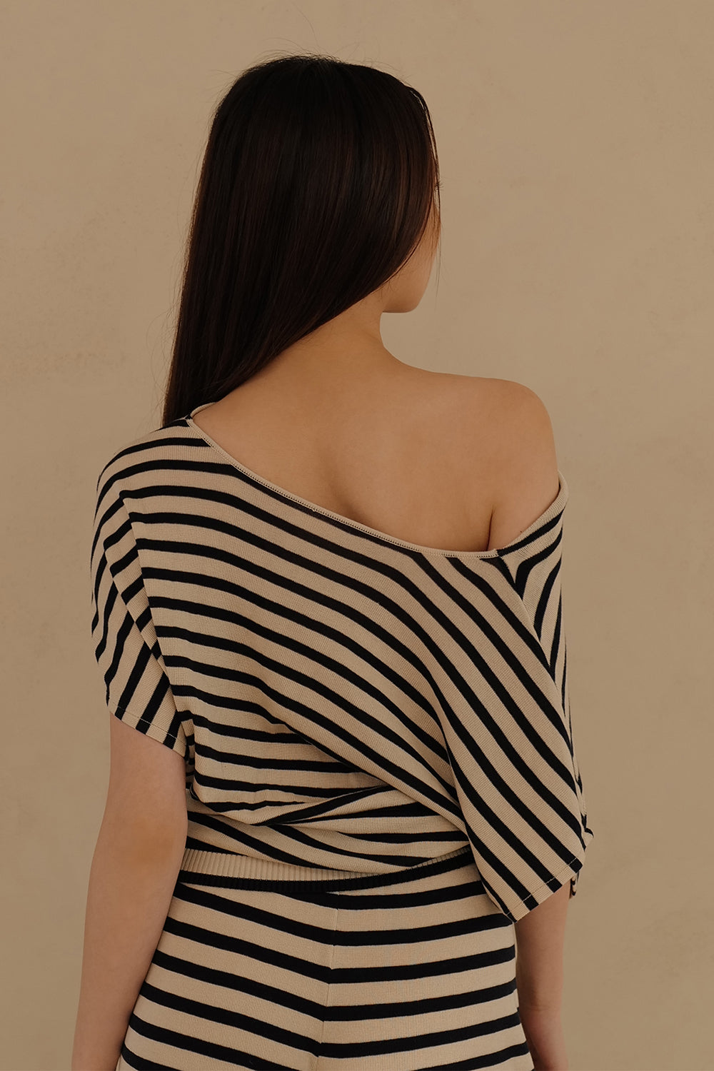 【預購】天絲條紋短袖上衣<br>Tencel Striped Short Sleeve Top