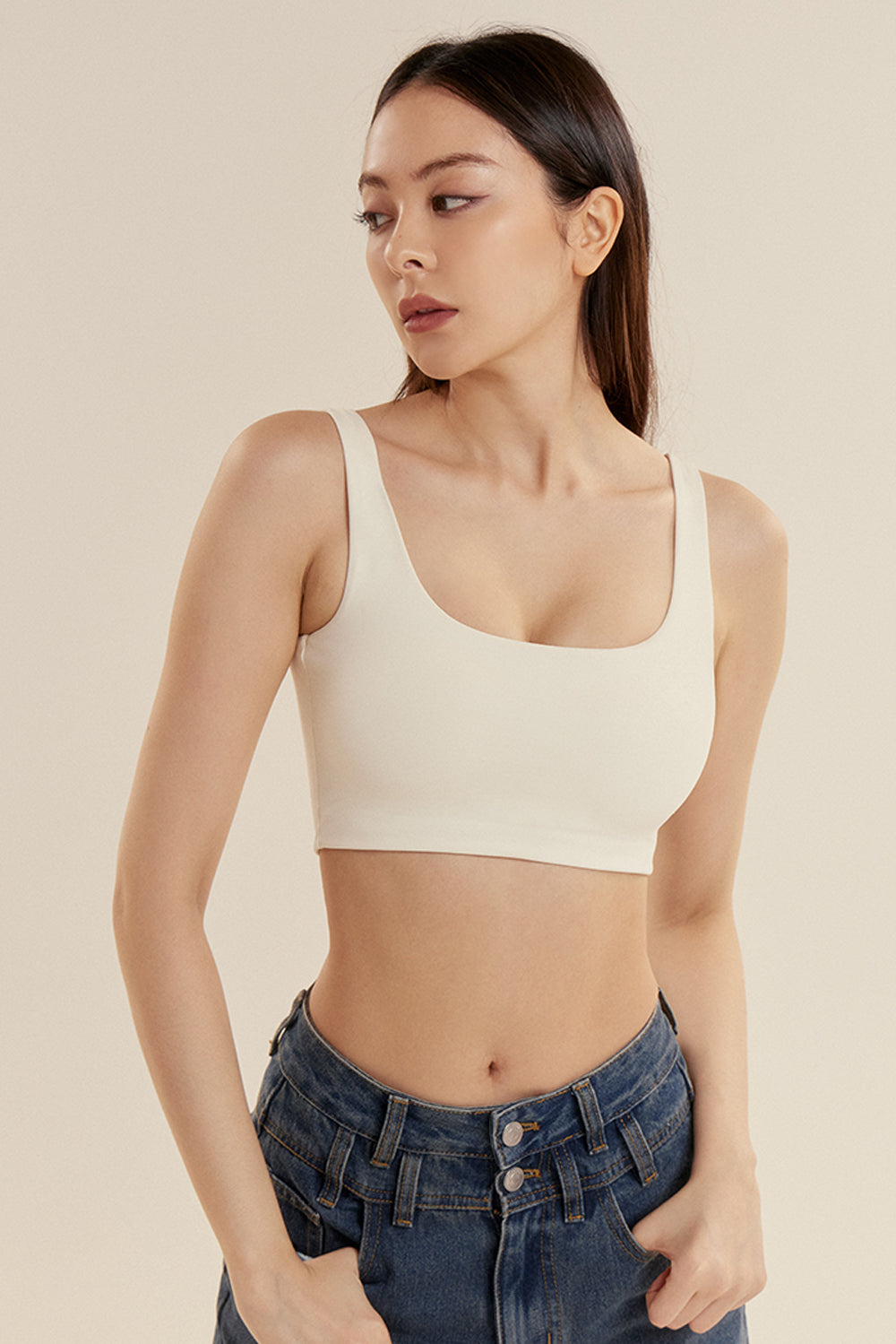 柔嫩方型領 BraTop<br>ESSENTIAL SQUARE NECK BRA TOP