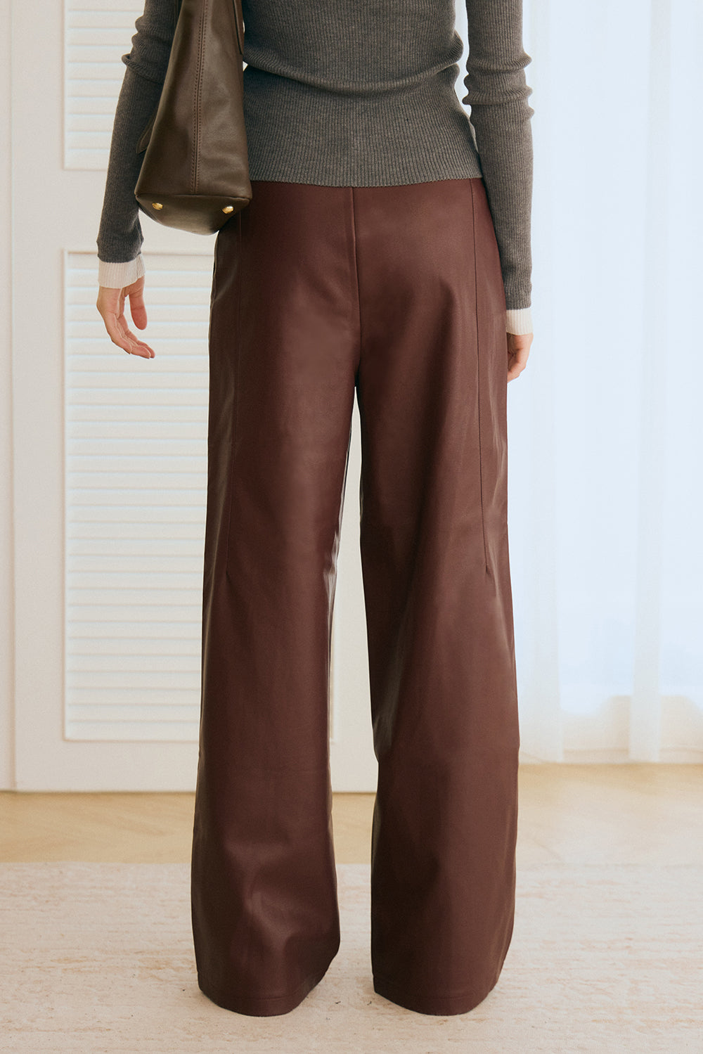 皮革側拉鍊寬褲<br>Faux Leather Wide-Leg Pants