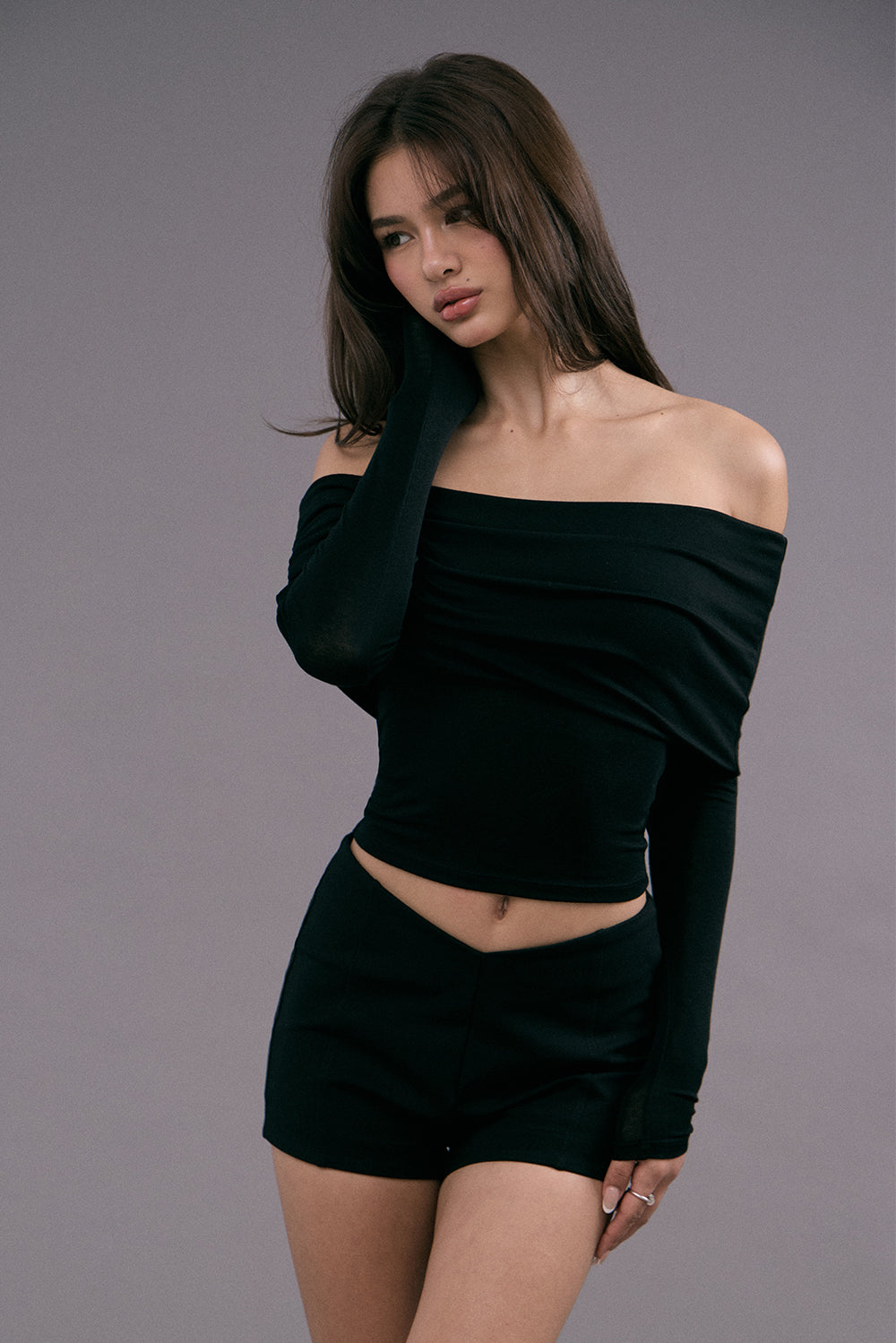 極柔天絲一字領長袖襯墊上衣<br>Tencel Wool Off-Shoulder Long Sleeve BraTop