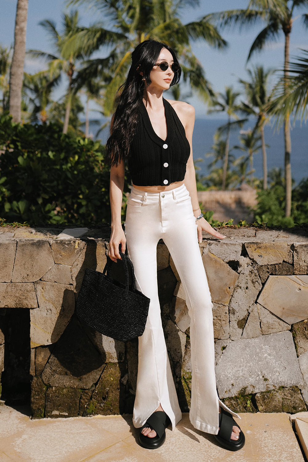 超彈修身剪裁牛仔喇叭褲<br>Bell-bottom Split Jeans
