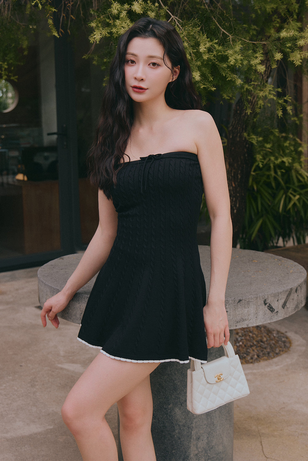 午後漫步麻花花邊平口襯墊短洋裝<br>Afternoon Walk Knit Ripple Trim Strapless Flare Mini Bra Dress