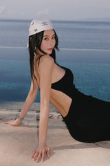 輕氧針織荷葉繞脖襯墊長洋裝<br>Wide Ribbed Knit Ruffled Hem Halter Maxi Bra Dress