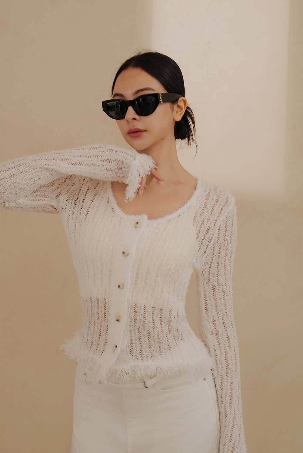 【預購】蝴蝶紗排釦長袖上衣<br>Butterfly Yarn Knit Button-Down Long-Sleeve Top