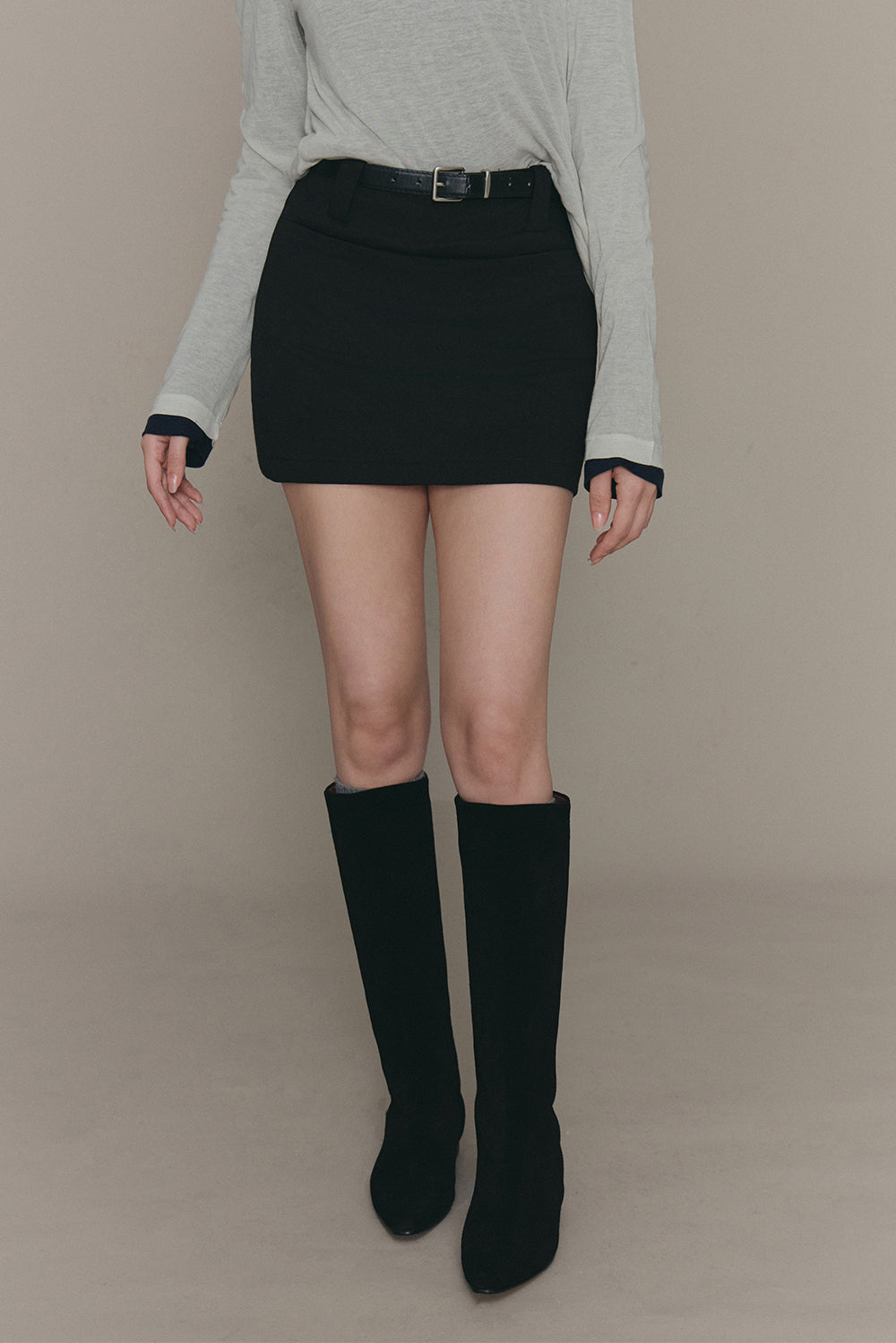 輕盈太空棉短裙（附皮帶）<br>Airy Belted Mini Skirt