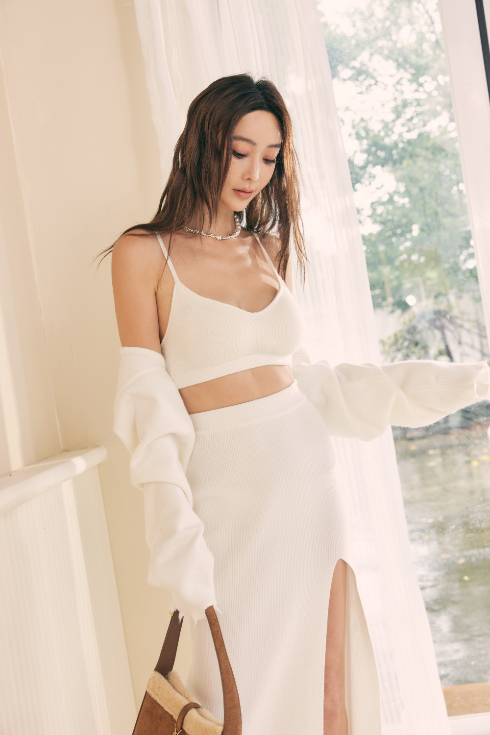 V 領針織 BraTop <br>CHILL VIBE BRA TOP