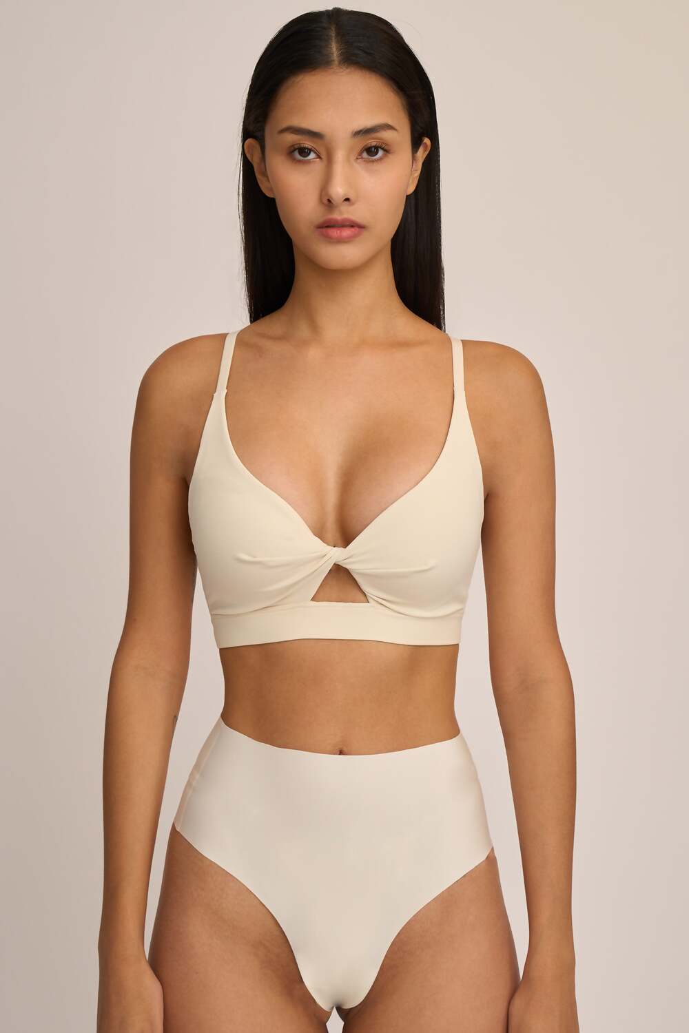 超無痕高腰丁字褲 2.0 <br>FREE CUT HIGH RISE THONG 2.0