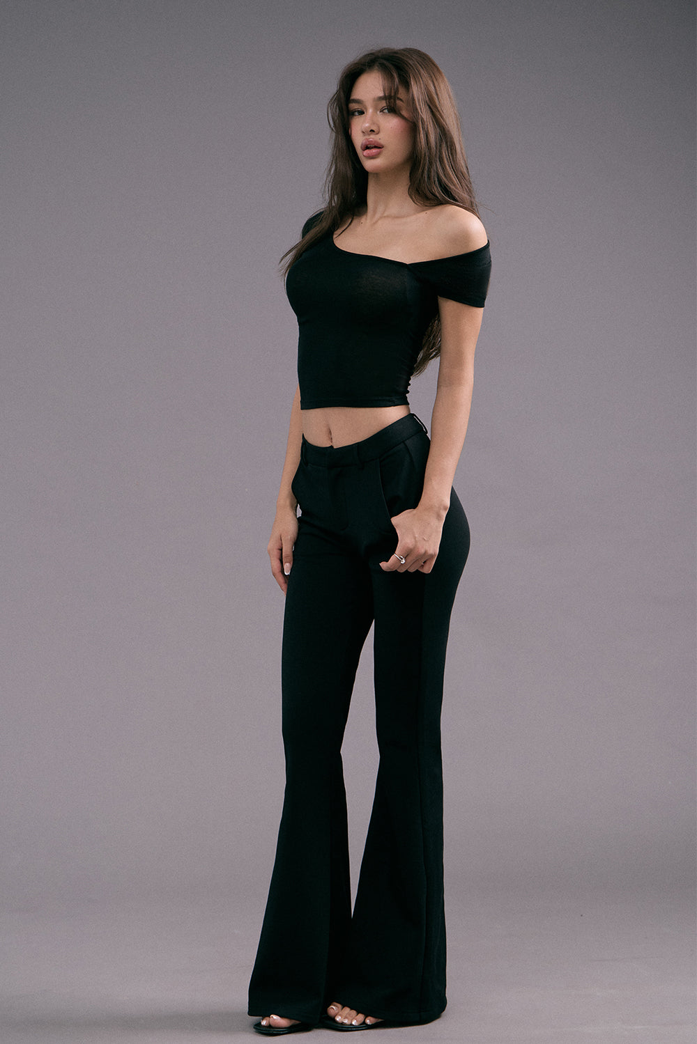 極柔天絲兩穿式短袖上衣<br>Tencel Wool Asymmetrical Neck Sleeve Top
