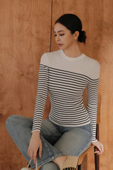 【預購】條紋針織圓領長袖上衣<br>Striped Knit Crewneck Long Sleeve Top