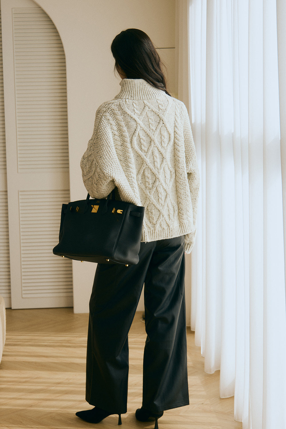 皮革側拉鍊寬褲<br>Faux Leather Wide-Leg Pants