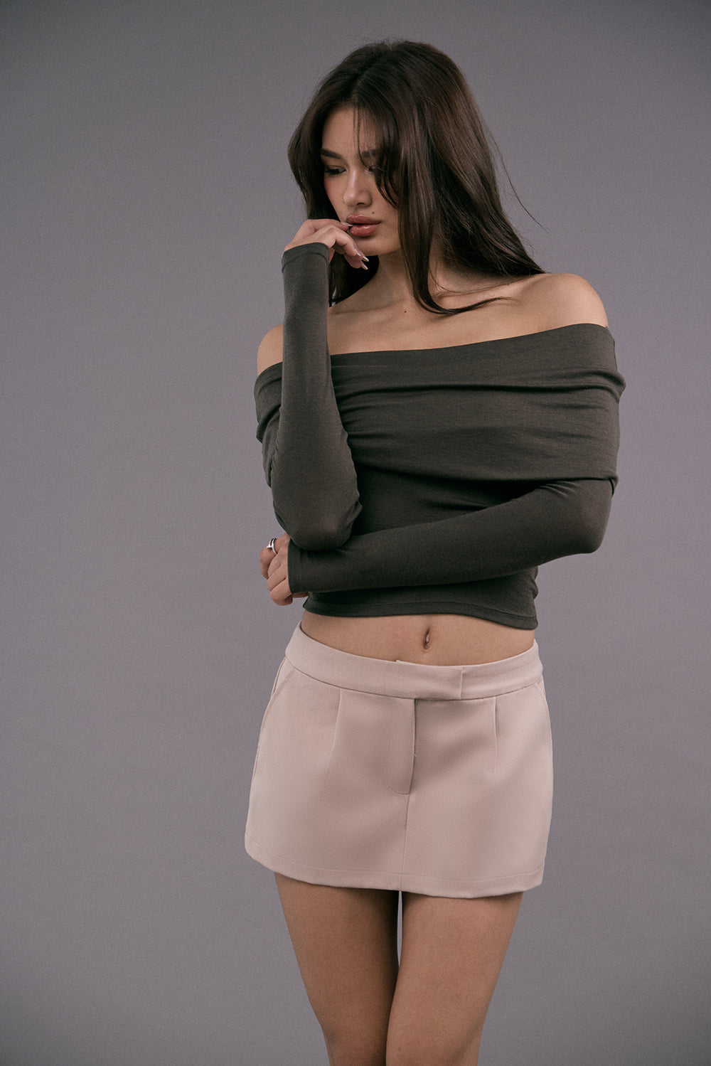 極柔天絲一字領長袖襯墊上衣<br>Tencel Wool Off-Shoulder Long Sleeve BraTop