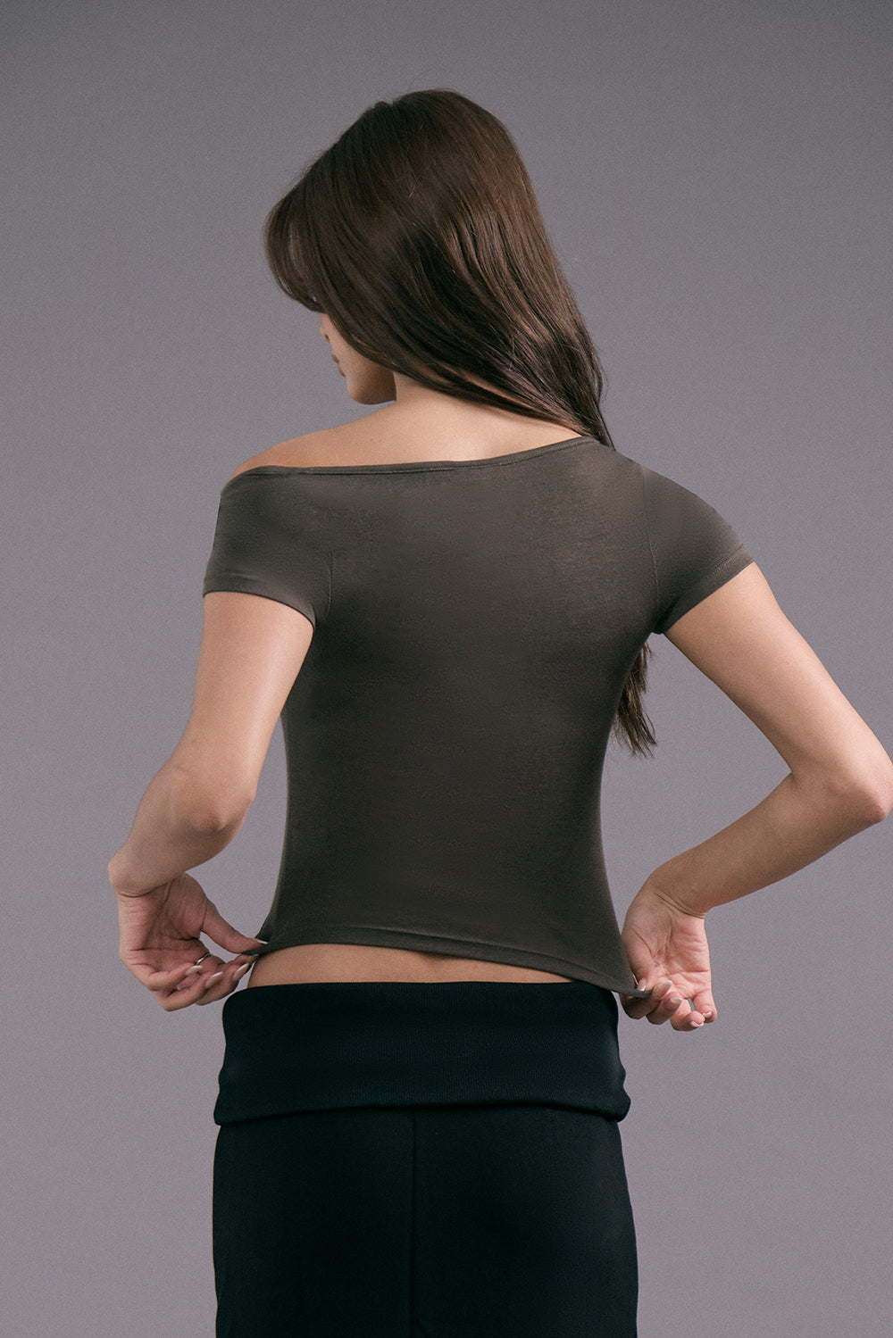 極柔天絲兩穿式短袖上衣<br>Tencel Wool Asymmetrical Neck Sleeve Top