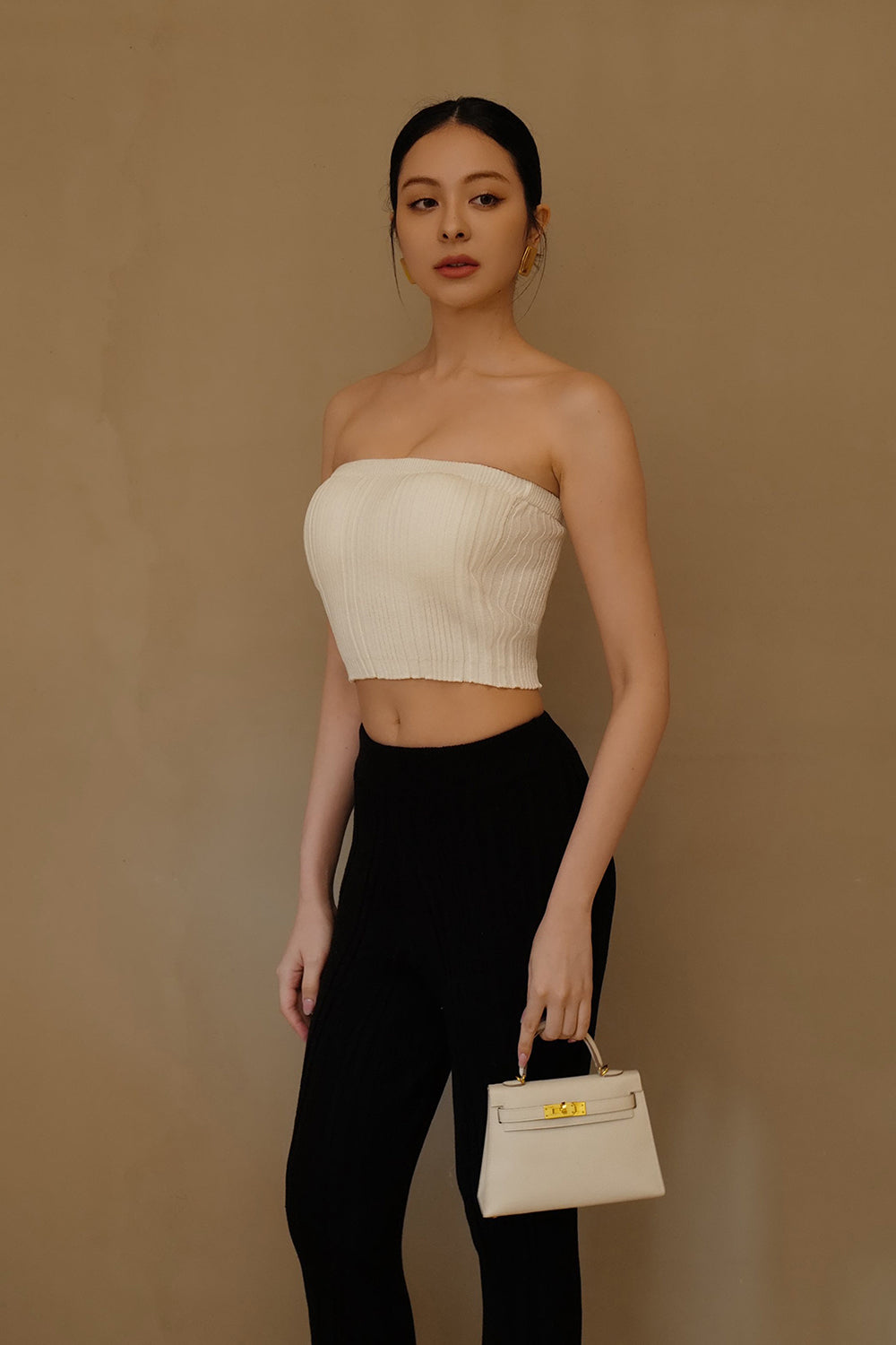 坑條針織平口BraTop<br>Wide Ribbed Knit Strapless Bra Top