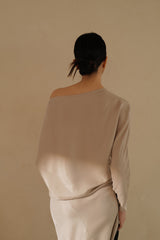 【預購】寬領長袖上衣<br>Eco-Friendly Wide-Neck Long-Sleeve Top