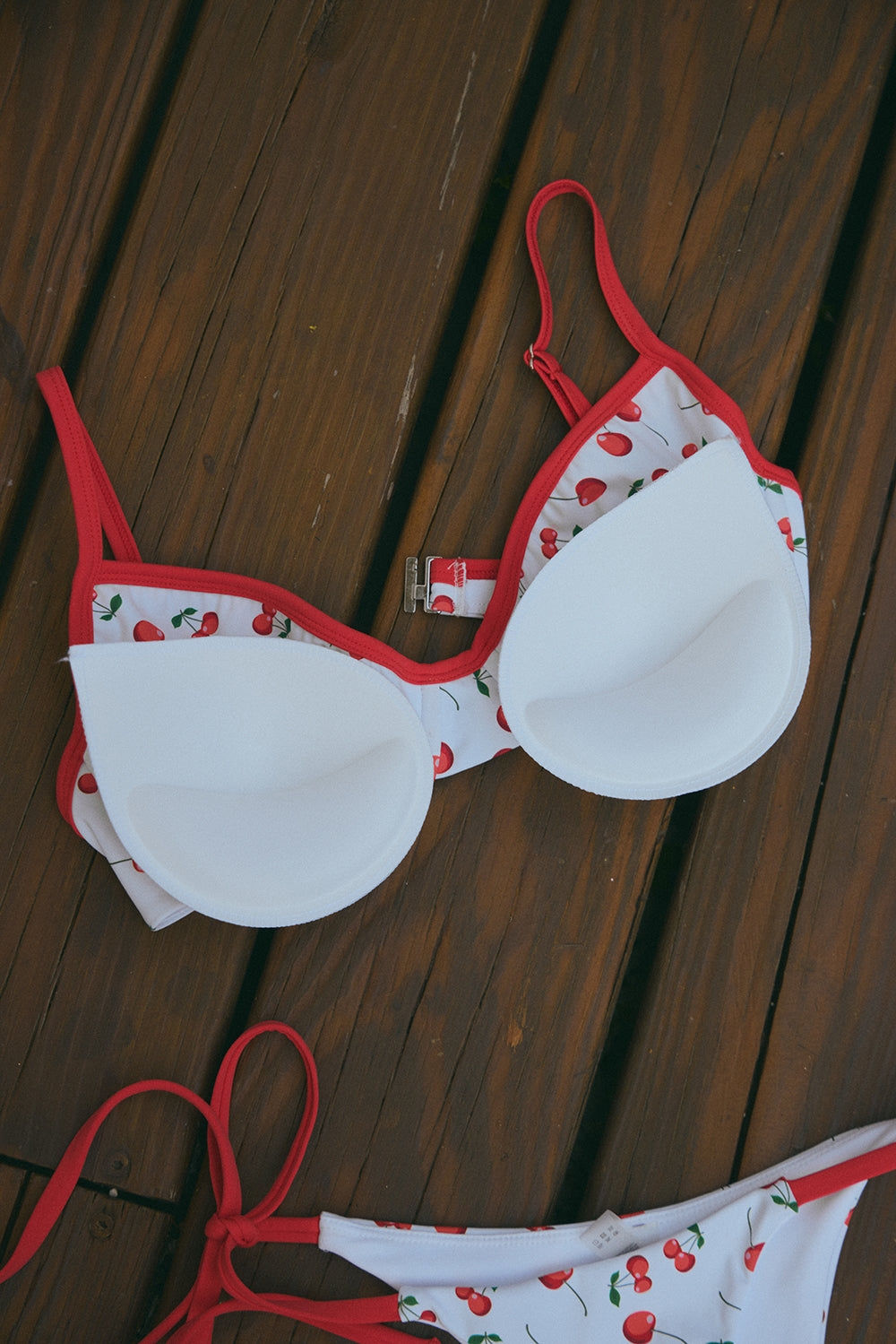 波桃胸湧美波UpUp比基尼<br>Boom Bra Yah Cherry Push Up Bikini Set