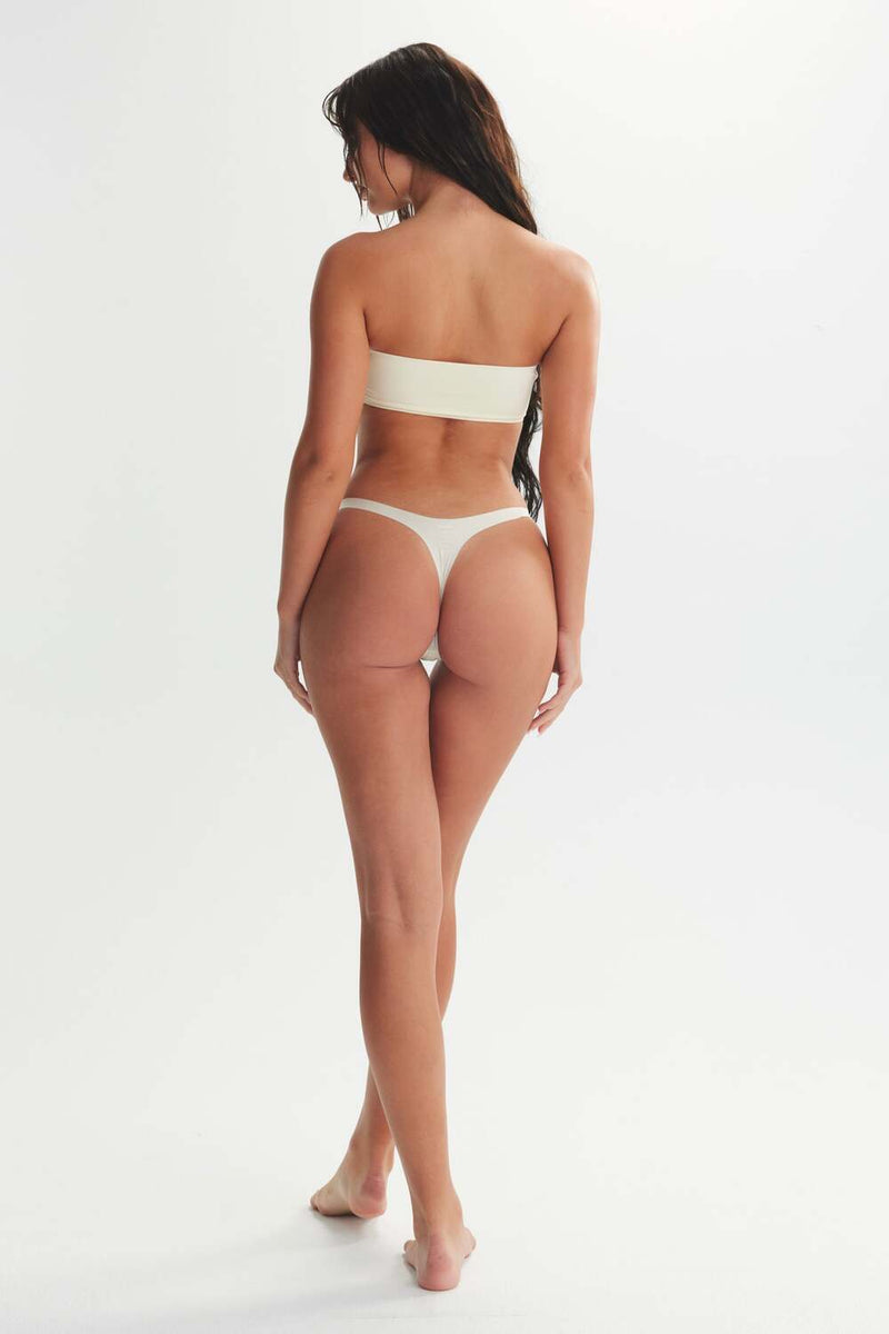 FREE CUT THONG