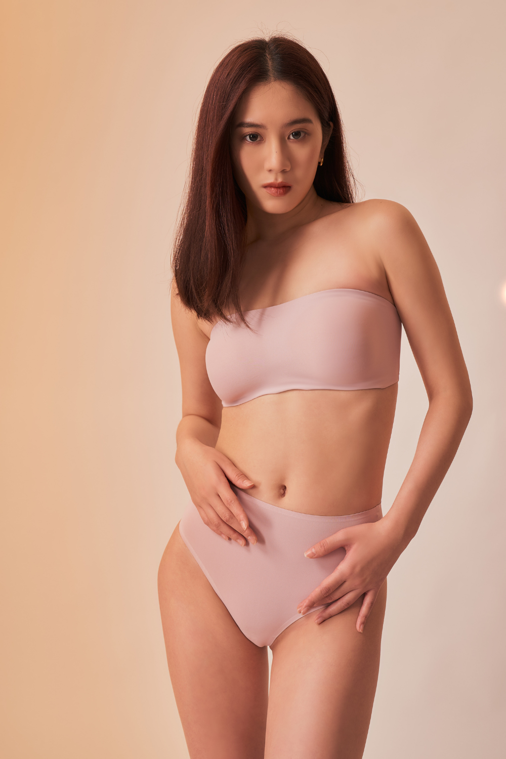 狂甩不掉隱形平口內衣<br>RELAX BANDEAU BRA